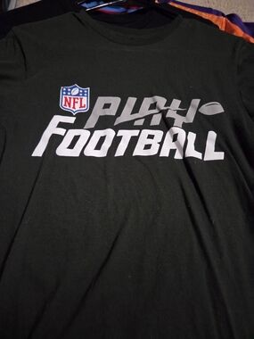 NFL Black 'Play Football' Graphic Short Sleeve Tee